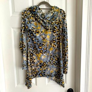 Cristina V shark bite hem leopard hooded tee